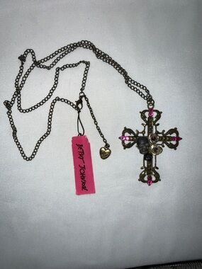 NWT Betsey Johnson Gothic Ornate Cross Necklace Skull & Rose Filigree